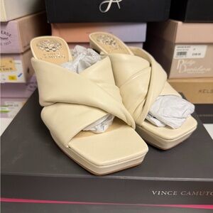 Vince Camuto Elmindi Cream Mules for Women Sz 7